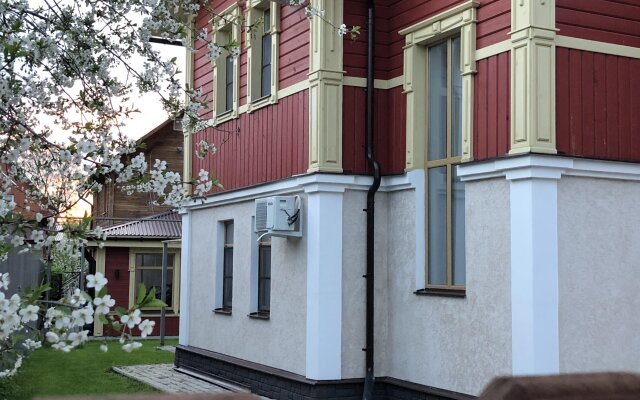 Tsaredvorye Guest House