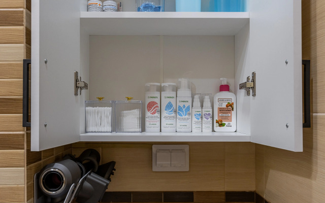 Квартира Ютно Колосья с качелью на балконе и видом на сосны в Зеленогорске