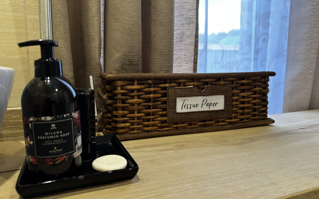 Вилла на берегу реки около Минска