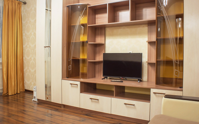 Dvukhkomnatnaya Ryadom S Almazova Flat