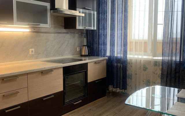 Kvartira V Yuzhnom Apartments