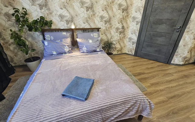 Квартира просторная на бульваре Космонавтов 5