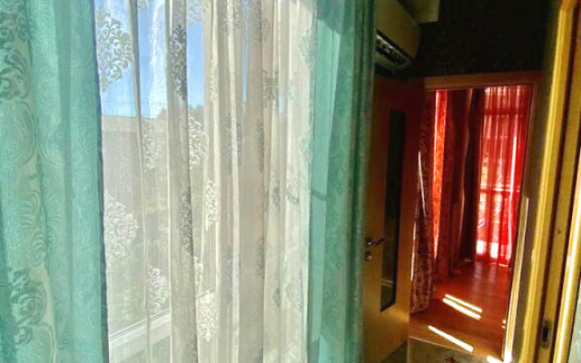 Na Ulitse Krymskaya 77 Flat