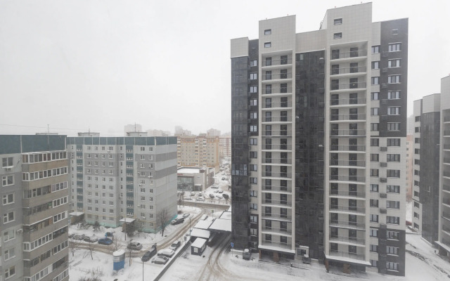 Comfort Home Na Chetaeva 43a Apartments