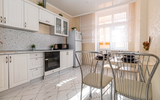 Апартаменты с Новым Ремонтом Возле Парка Галицкого