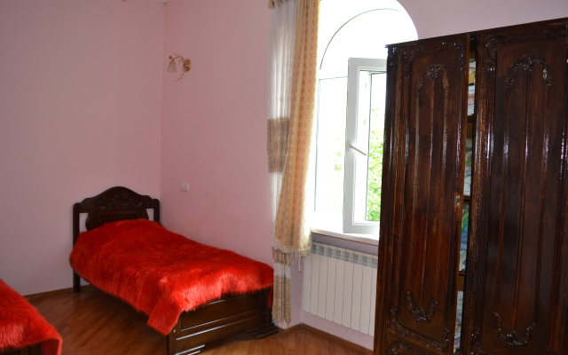 Saguramo Garden Guest House