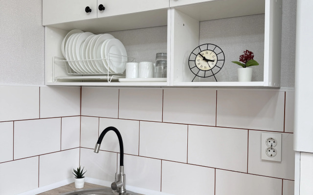 Skandinavskaya ryadom s trassoy M4 i tsentrom goroda Flat