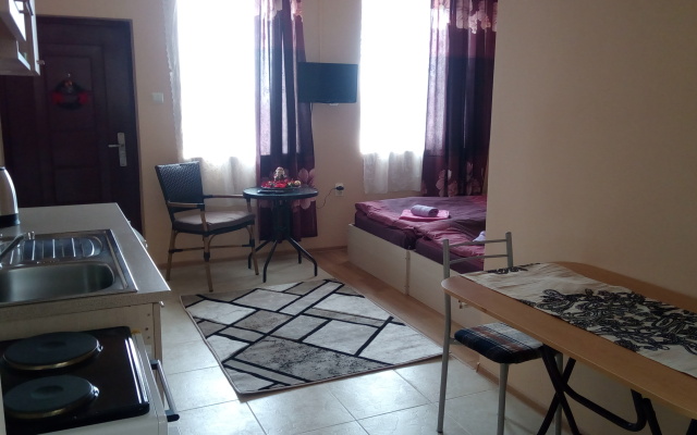 Miranis Houses Guest House