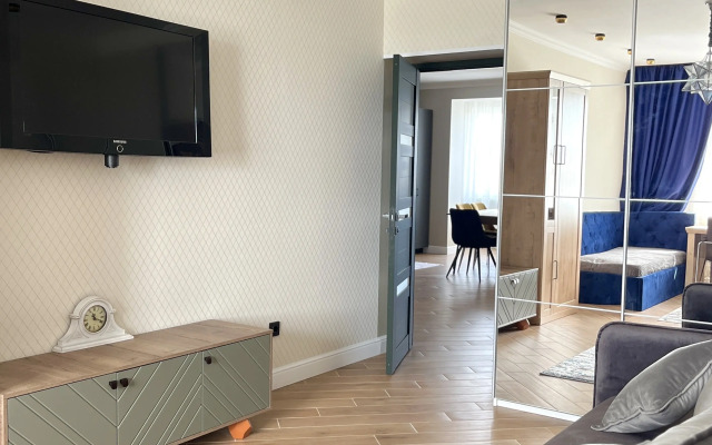Two Room Apartment