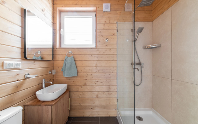 Гостевой дом LuckyHomeRent Домик у Озера 2