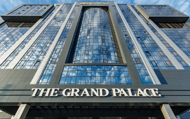 Апартаменты Двухкомнатные апартаменты полулюкс в апарт-отеле The Grand Palaces