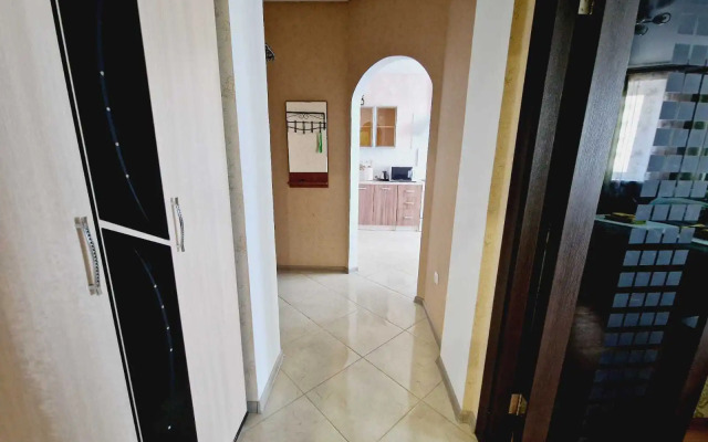 Квартира на улице Августа Бебеля 6