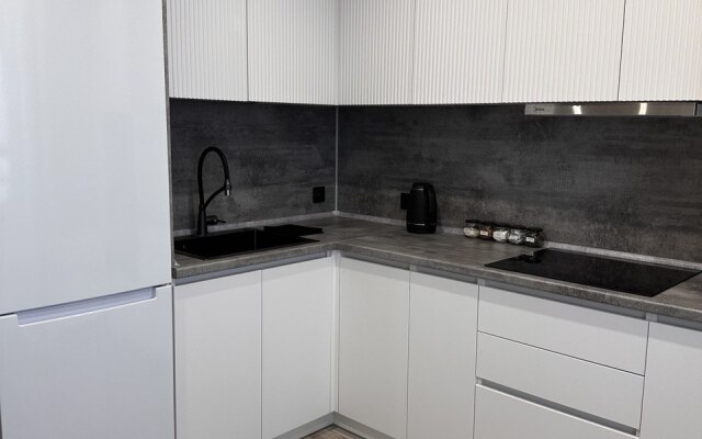 1-к. квартира на Базарной площади с видом на пруд, 30 м², 22 этаж