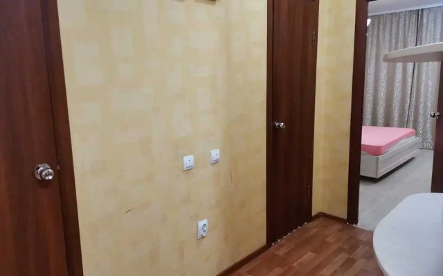 Dvukhkomnatnye Apartamenty V 15-Om Mikrorayone, 22