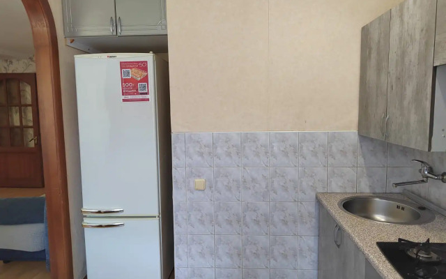 UYUT Na Ulitse Bratiev Kadomtsevyih Apartments