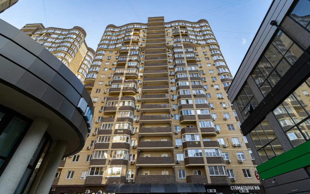 Квартира 2 Ночи на Улице им 40летия Победы 178к1