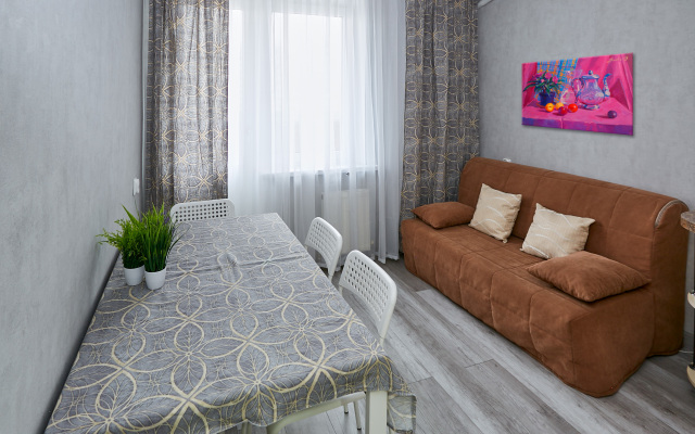 Квартира с балконом на Артюшкова 15