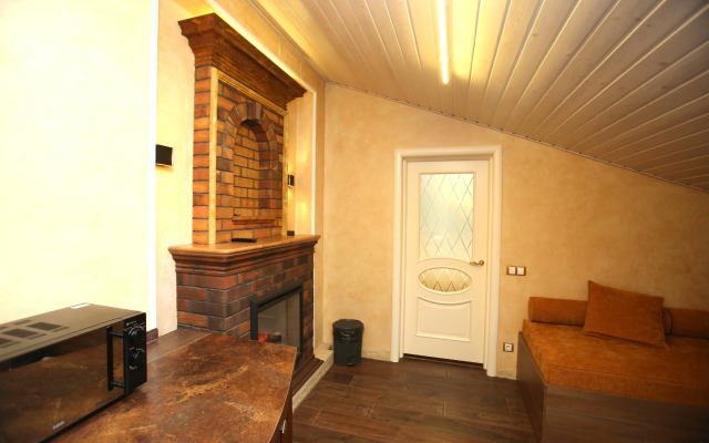 Dlya 8mi Gostey Nevsky 5 Apartment