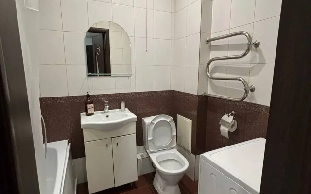 Квартира на Братьев Кашириных 152