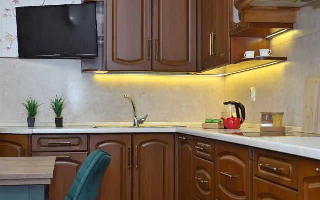 V Tsentre, Na Gagarina Flat