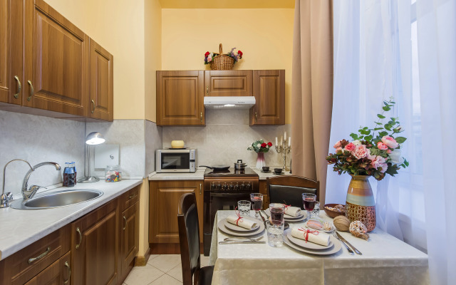 Квартира GM Apartments в Легендарной Сталинской высотке