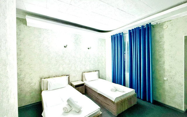 Отель Hafiz Plaza