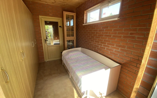 Частный дом 301 на Горького 63