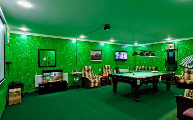 Отель Golden House