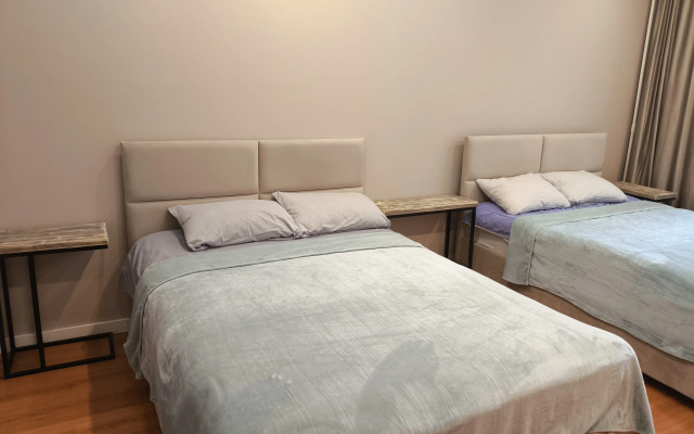 Bolshaya dvushka ryadom s vokzalom Flat
