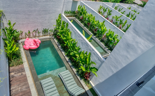 U Villas, Villa