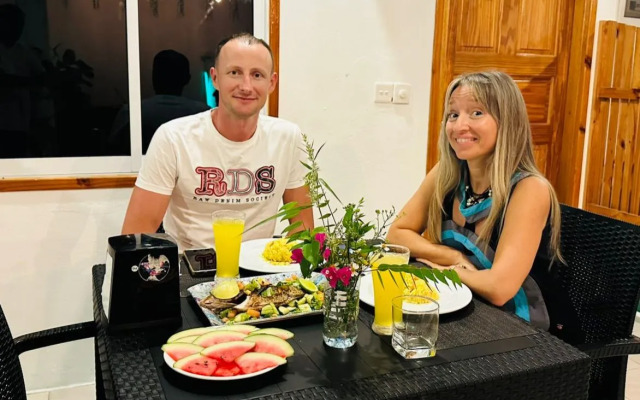 Thoddoo Sunny Beach Guest house