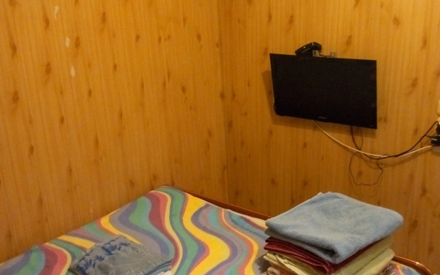 Prosvescheniya, 88 guest House
