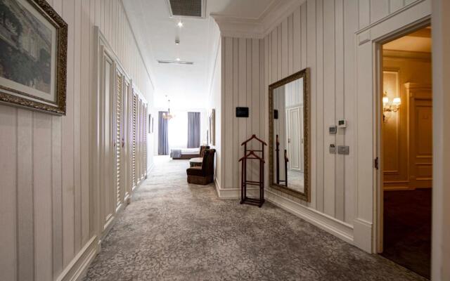 Sapphire City Hotel