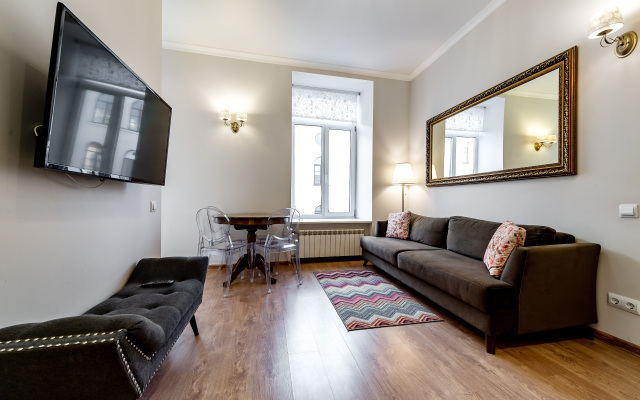 Квартира возле Спаса на крови