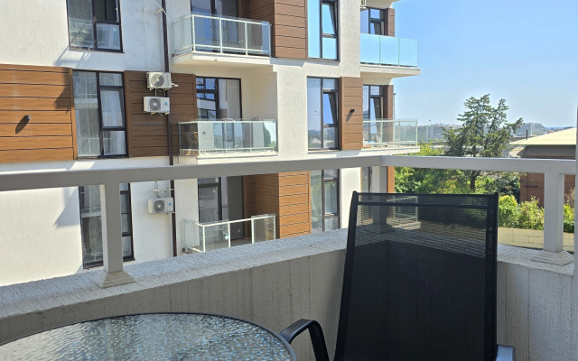 SilverPeak 44 Apartments