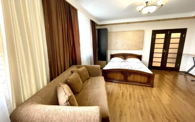 Апартаменты 280 Флэтс-Лайн на улице Красноармейская 100