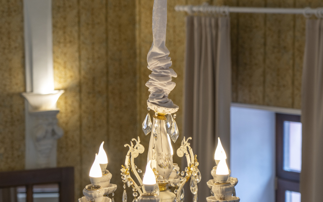 Naprotiv Kremlya Flat