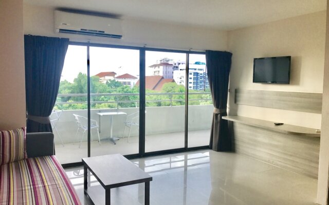 R-Con Wongamat Apartments