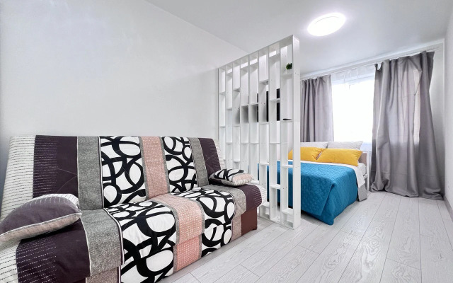 S Novym Sovremennym Remontom Flat