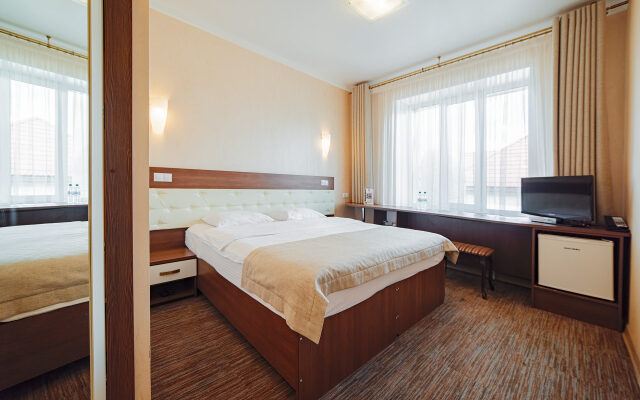 Shato City Hotel