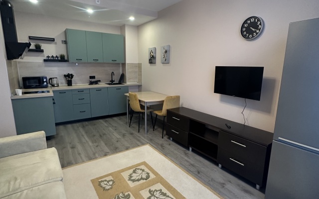 817 Na Prospekte Vitebskiy 99str1/1 Apartments