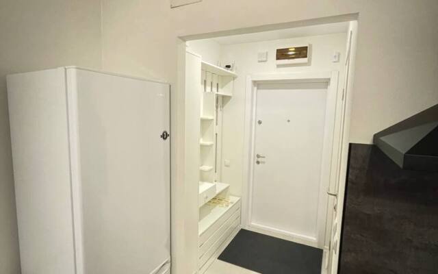 Ujutnaja studija v ZhK Ljublinskij park Flat