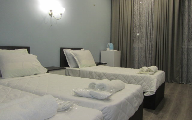 Comfort Inn Mini-Hotel