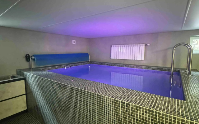 Ostrov Very Na 13 CHelovek SPA kompleks Bania Na Drovakh Bassein Guest House