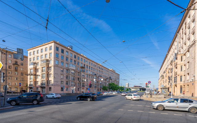 EasyGuest Ryadom S Naberezhnoy Nevy Flat