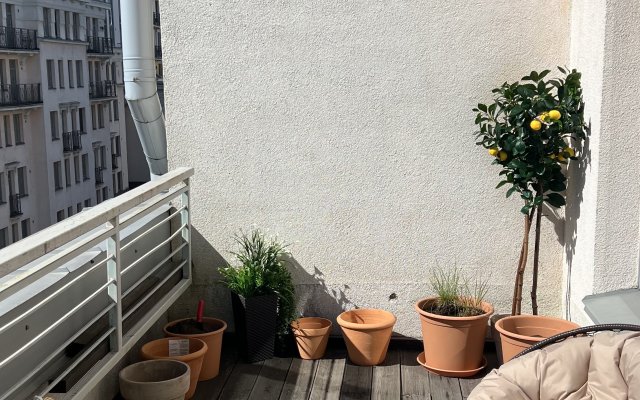 Апартаменты на Васильевском с террасой