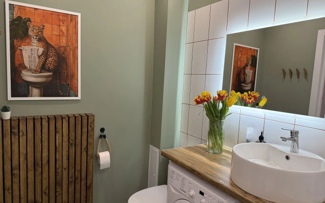Skandinavskaya ryadom s trassoy M4 i tsentrom goroda Flat