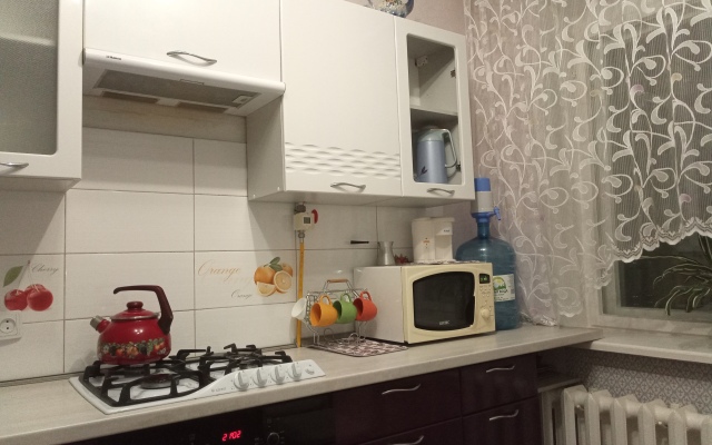 Rayon Amalienau Living Quarters