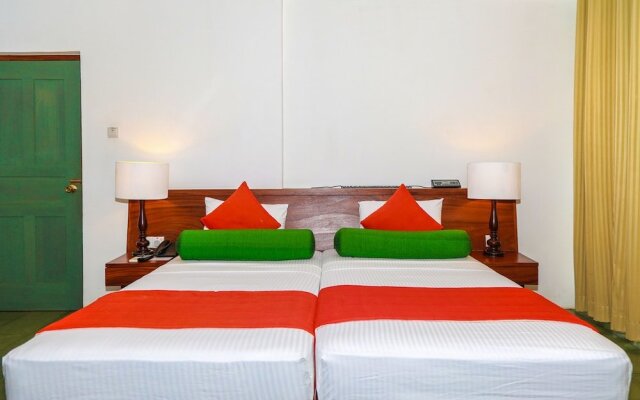 Fresco Water Villa Hotel