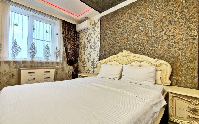 Trekhkomnatnaya Na Yessentukskoy Flat